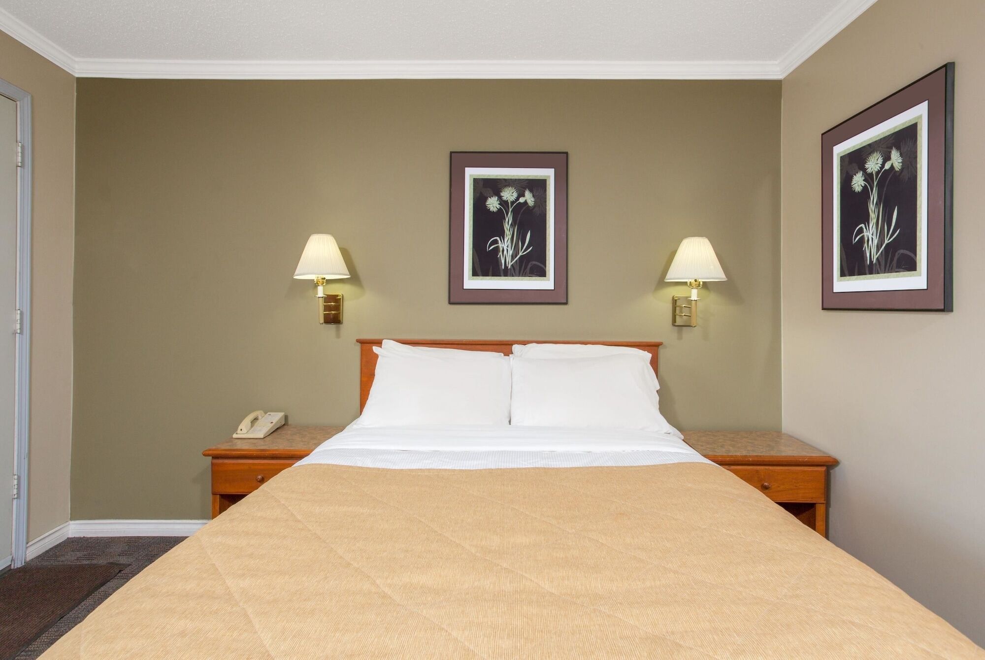 Grand Forks Inn Ngoại thất bức ảnh